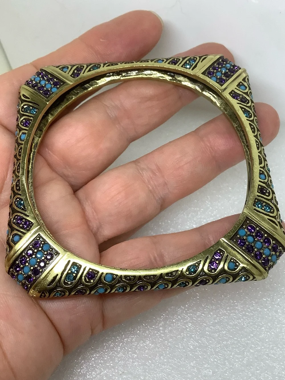 NWOT Heidi Daus Swarovski Crystal bangle bracelet Size Medium